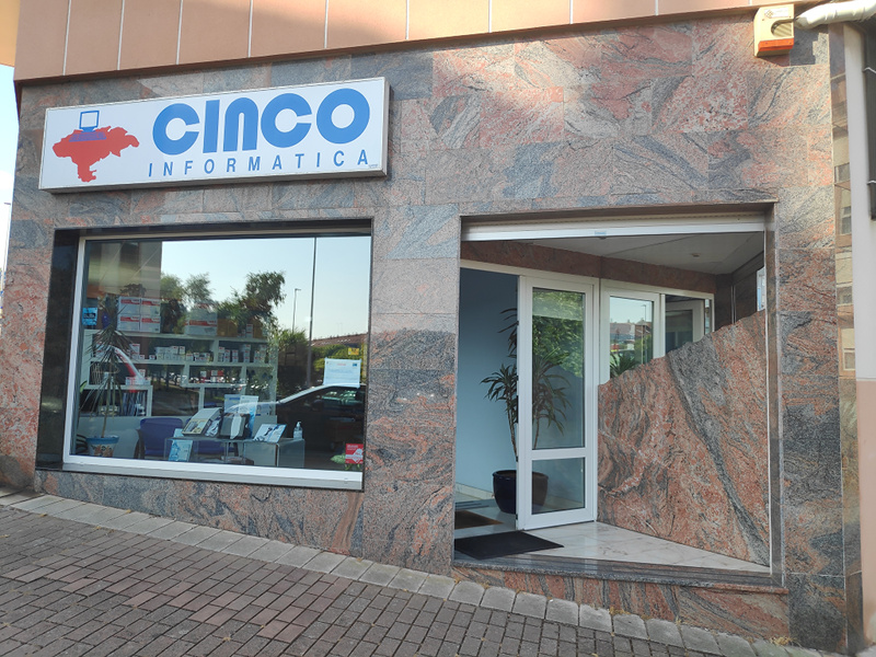 Fachada de la oficina de CINCO